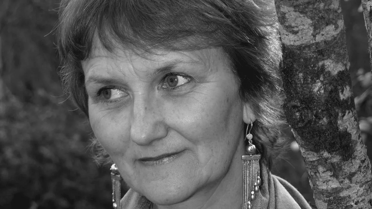 Portrait of Denyse Woods
